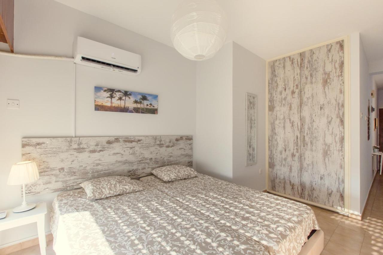 Furnished Seafront Studio لارنكا المظهر الخارجي الصورة